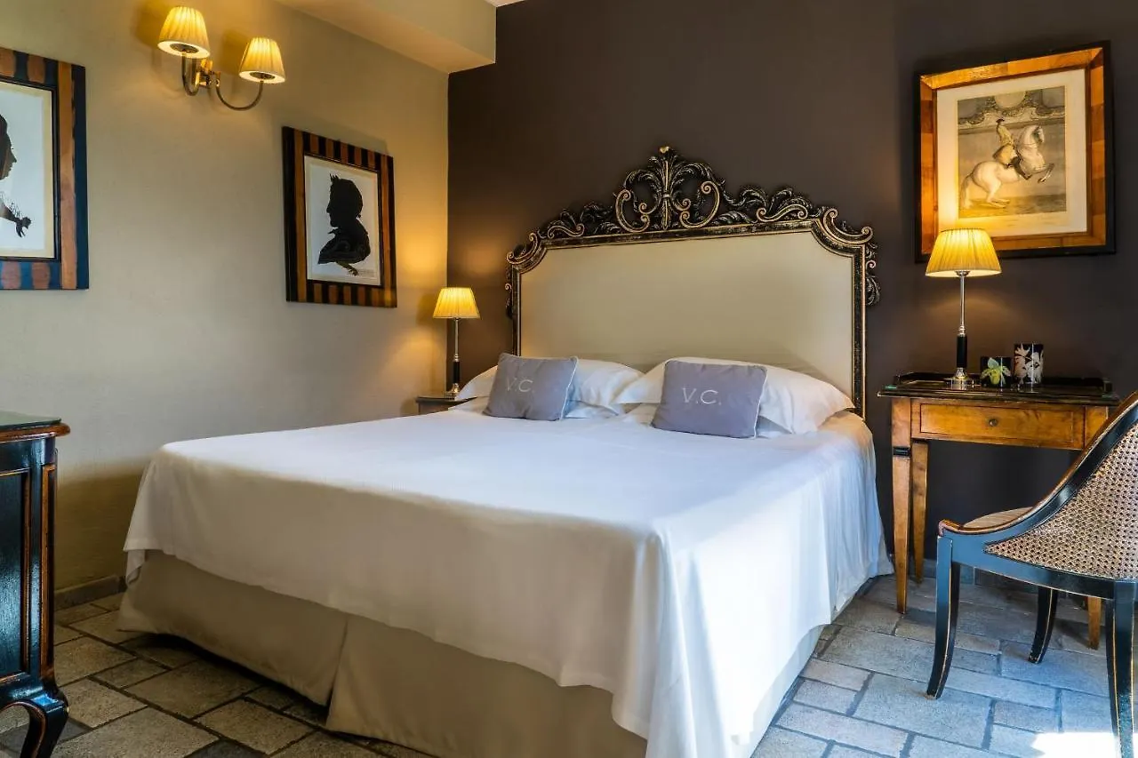 Hotel Villa Carlotta Taormina 4*,